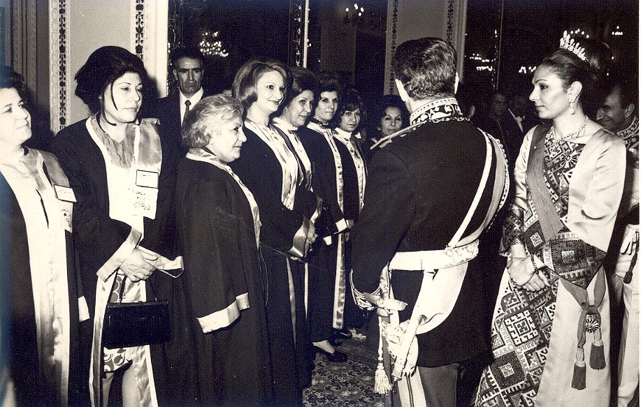 Nossrat Taslimi (Hakimi) with other lady magistrates, audience with Mohammad Reza Shah and Queen Farah Pahlavi