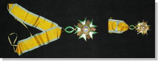 Persian Royal Decorations: The Order of the Crown Classes 4 and 3 (From the Left)   نشان تاج ايران درجه ٤ و ۳  از سمت چپ